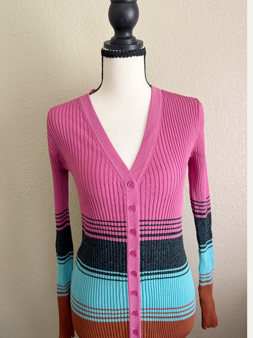 Staud Staud Shoko Ribbed V-Neck Knit Top Large View 5